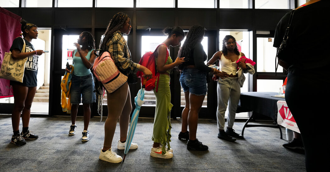 Supreme Court Weighs Louisiana's Voting Map Dispute